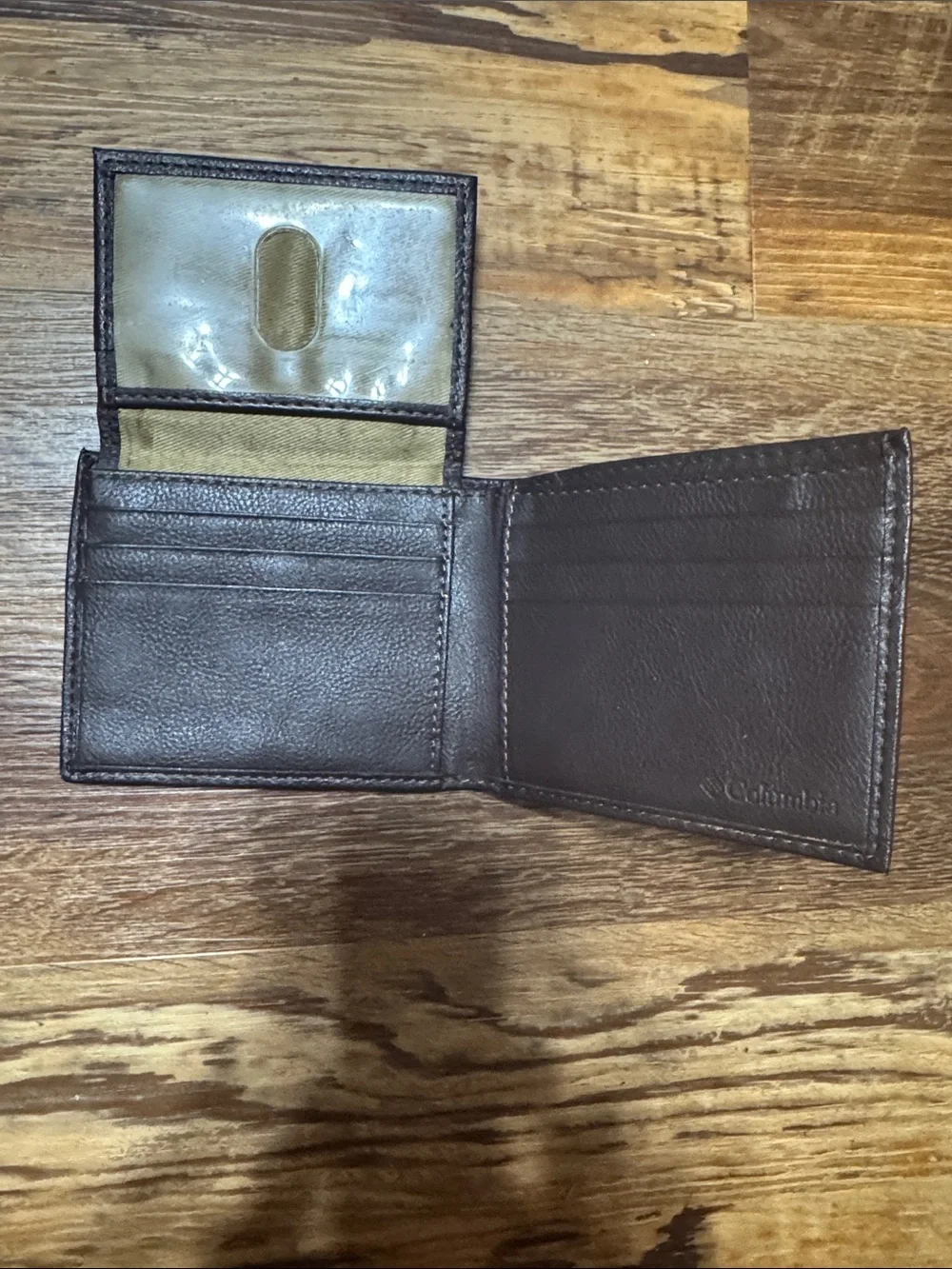 Columbia Men's Dark Brown Leather Wallet